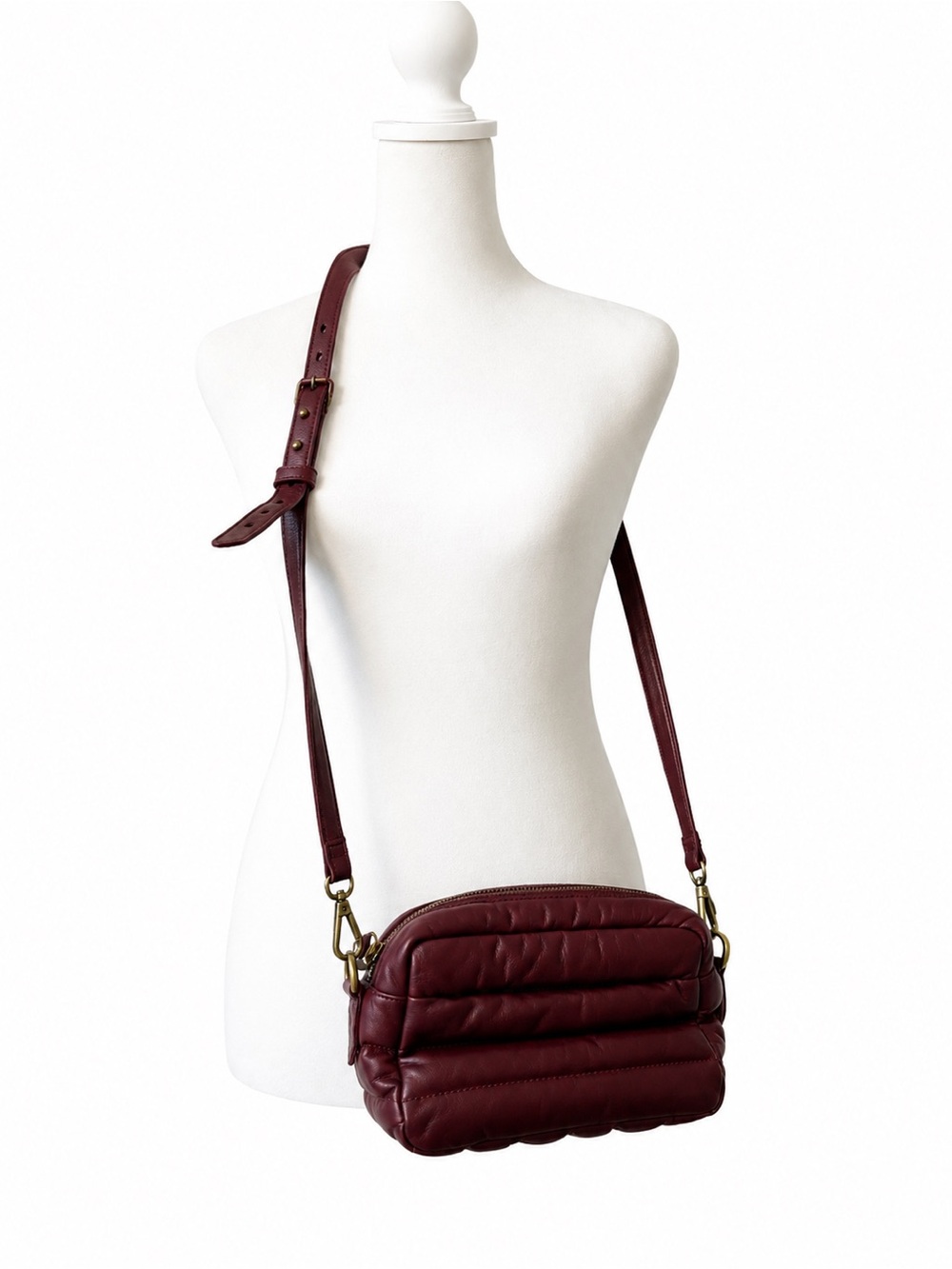 Madewell Quilted Crossbody in Burgundy - Picture 2 of 5